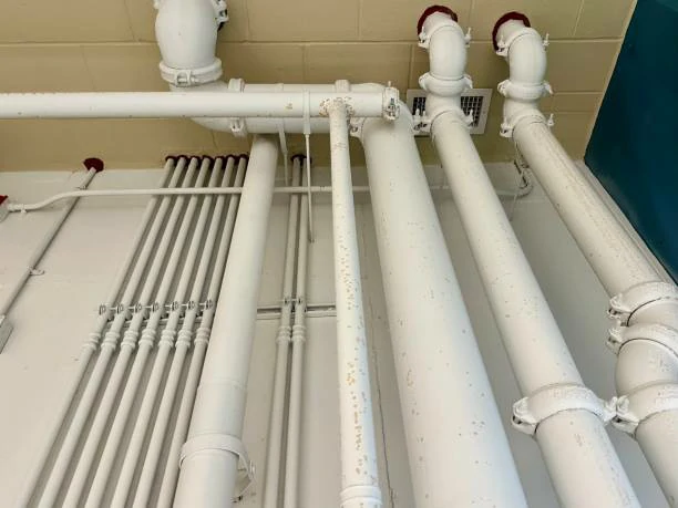 tubería y accesorios de PVC
