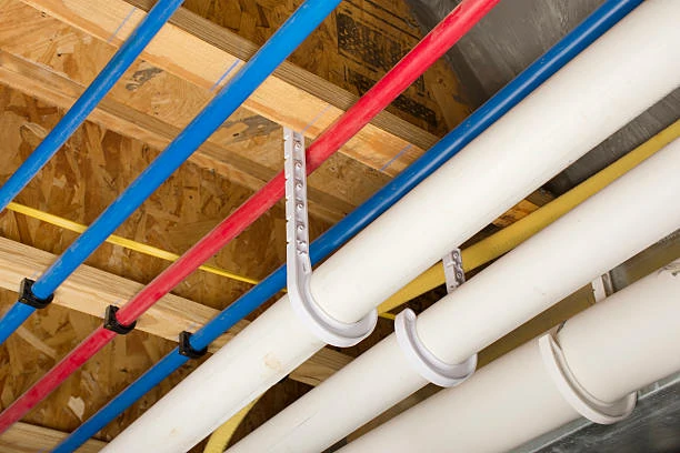 tubería y accesorios de PVC