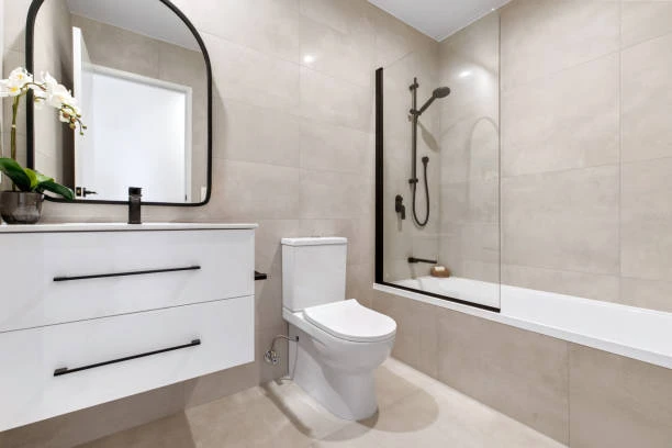 grifo de baño dorado